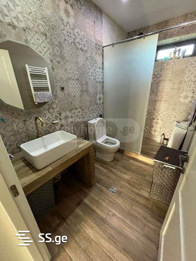 6 Room Private House For Sale view 8