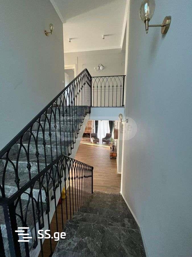 6 Room Private House For Sale view 11