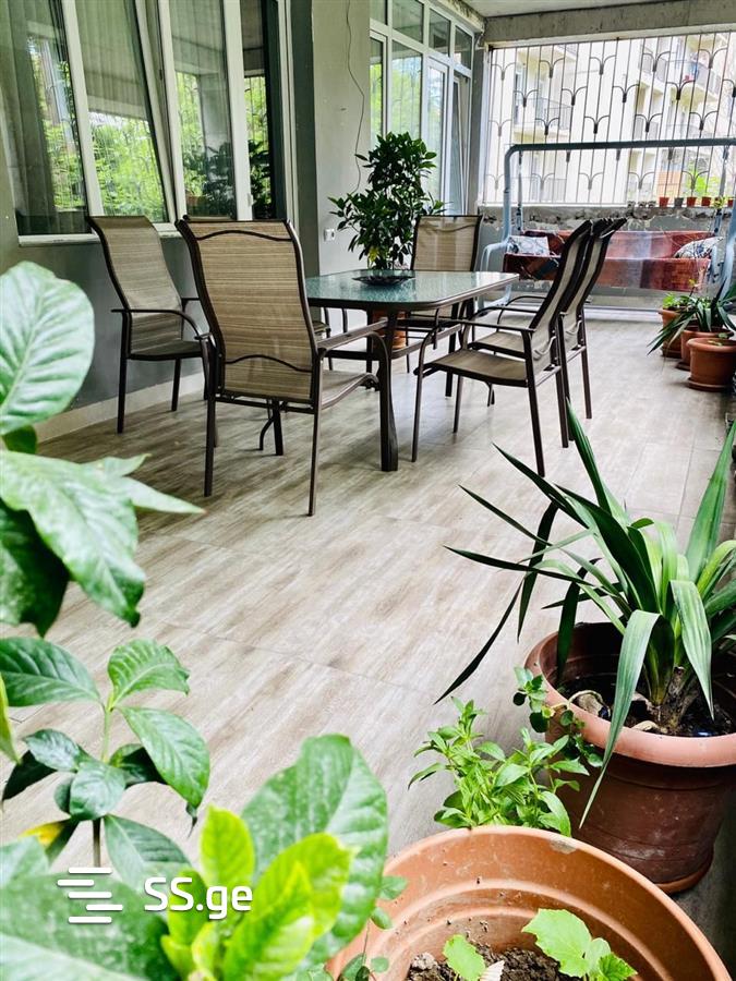 4 Room Flat Daily Rent. Vake view 11