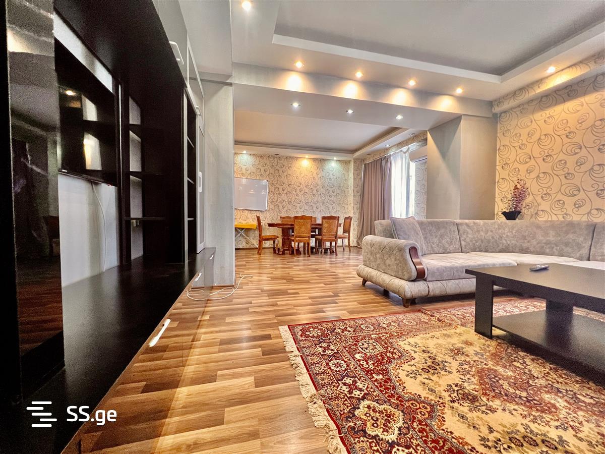 3 Room Flat Daily Rent. Vake view 12