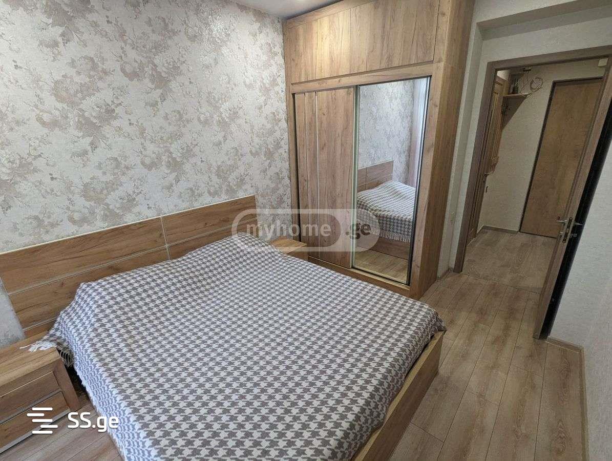 2 Room Flat Daily Rent. Isani view 1