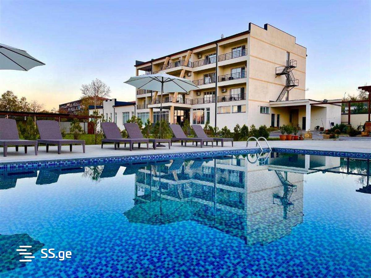 28 Room Hotel For Rent. Telavi, 1 of 4