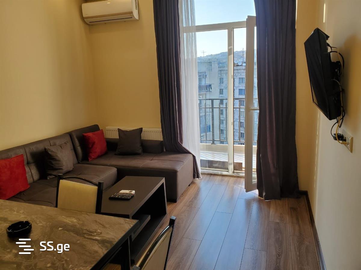 3 Room Flat Daily Rent. Didube view 12