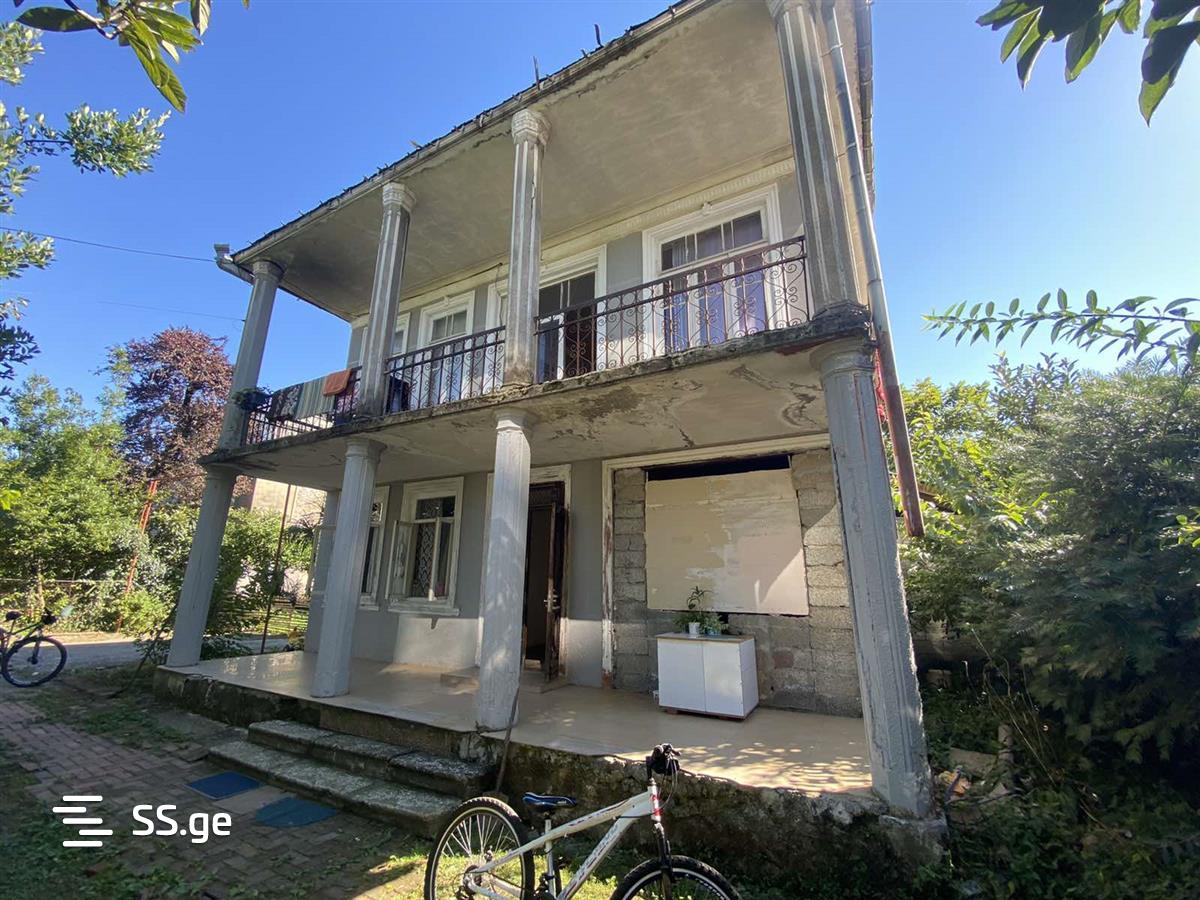 7 Room Private House For Sale view 1