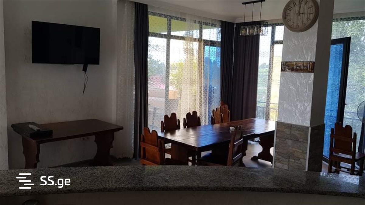 5 room Private House For Rent. Makhindjauri, 1500 6999230 ss.ge