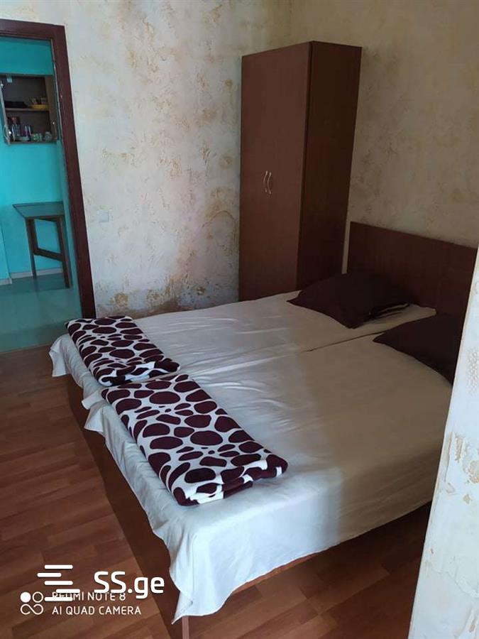 2 Room Flat Daily Rent. Ureki view 7