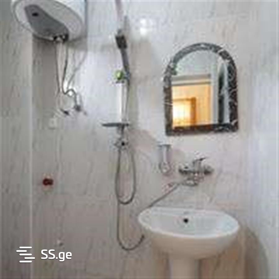 2 Room Flat Daily Rent. Ureki view 8