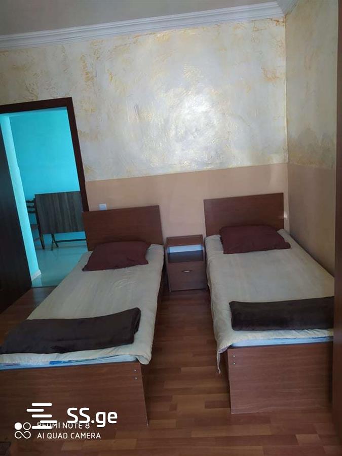 2 Room Flat Daily Rent. Ureki view 5