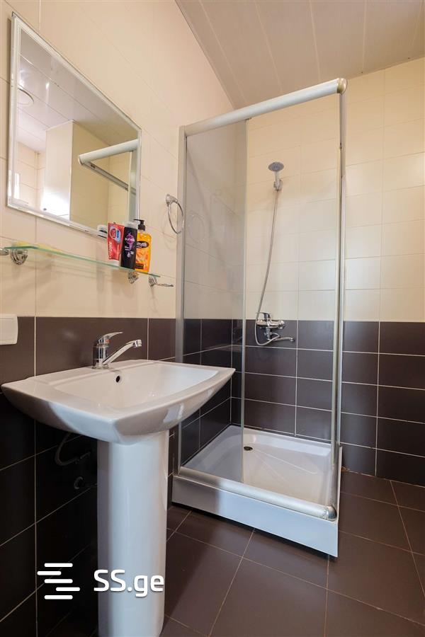 2 Room Flat Daily Rent. Isani view 11