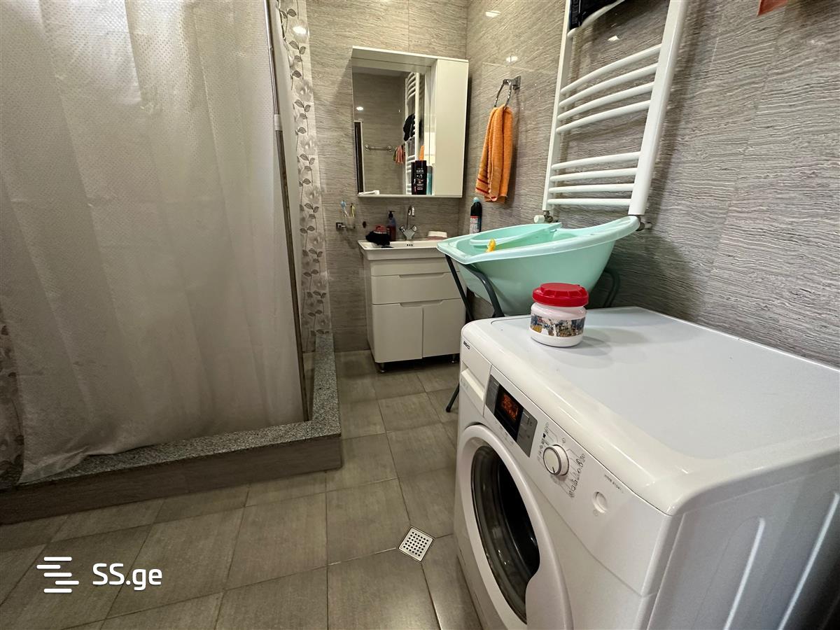 8 Room Private House For Sale view 8