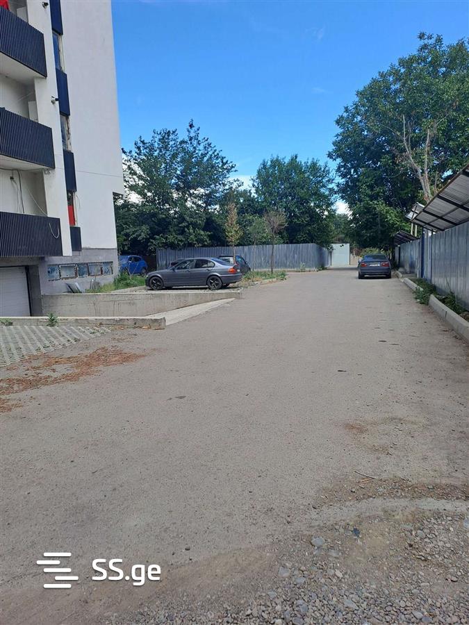 Store-Industrial Property For Sale. Isani view 8