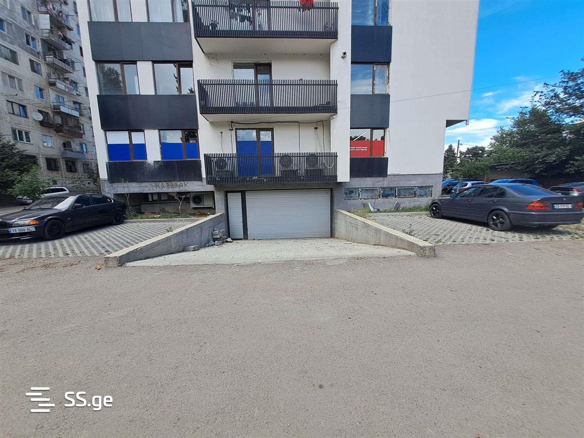 Store-Industrial Property For Sale. Isani view 4