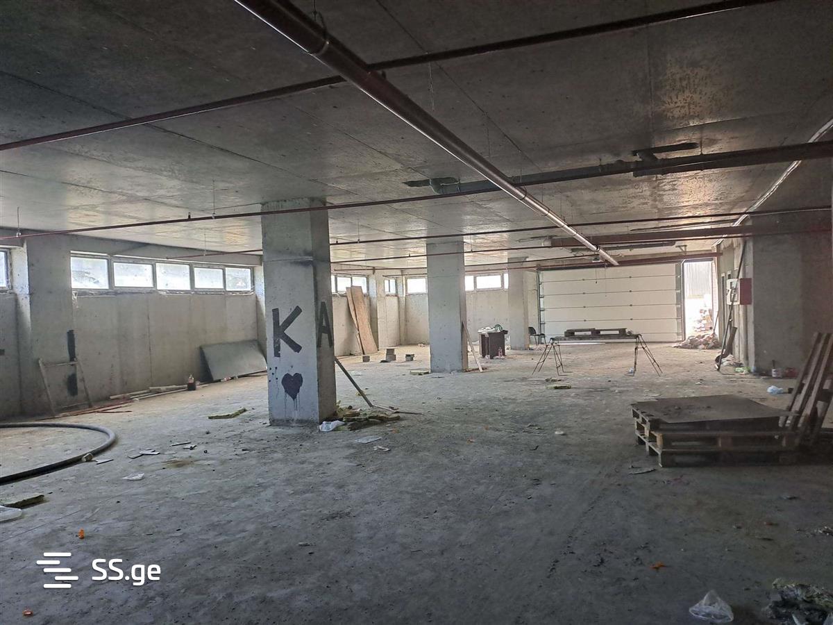 Store-Industrial Property For Sale. Isani view 6