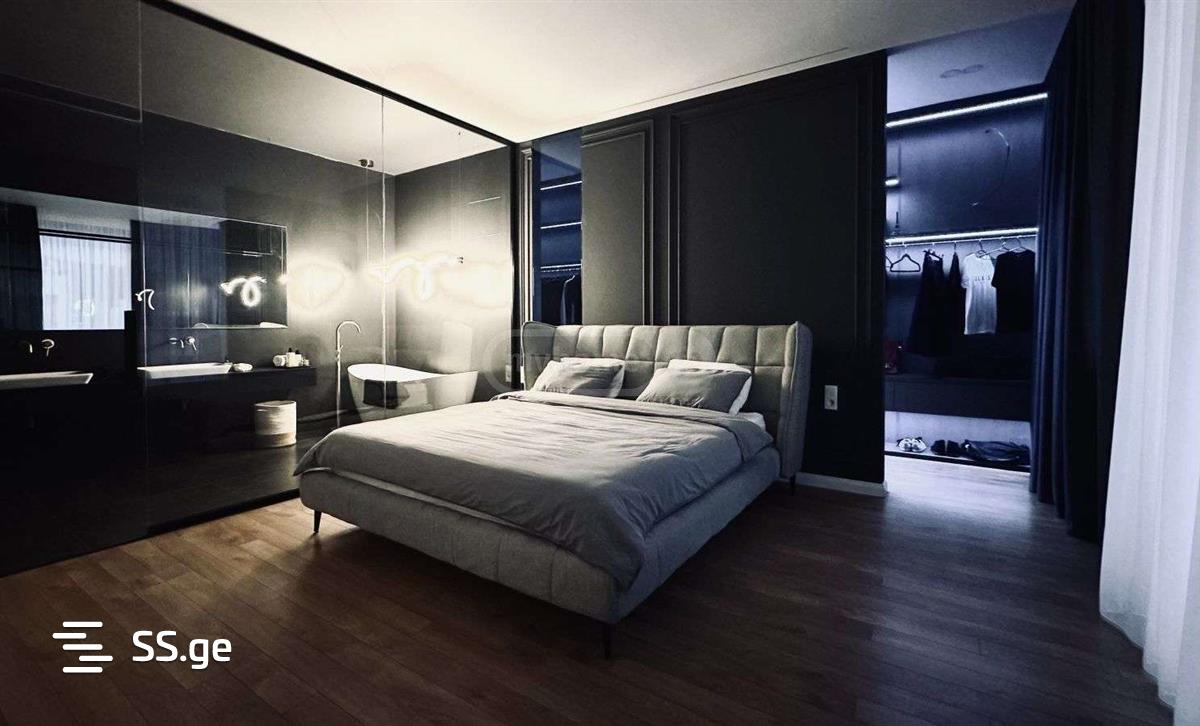 8 Room Private House For Sale view 9