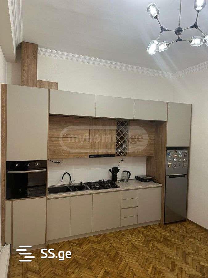 6 Room Private House For Sale view 5