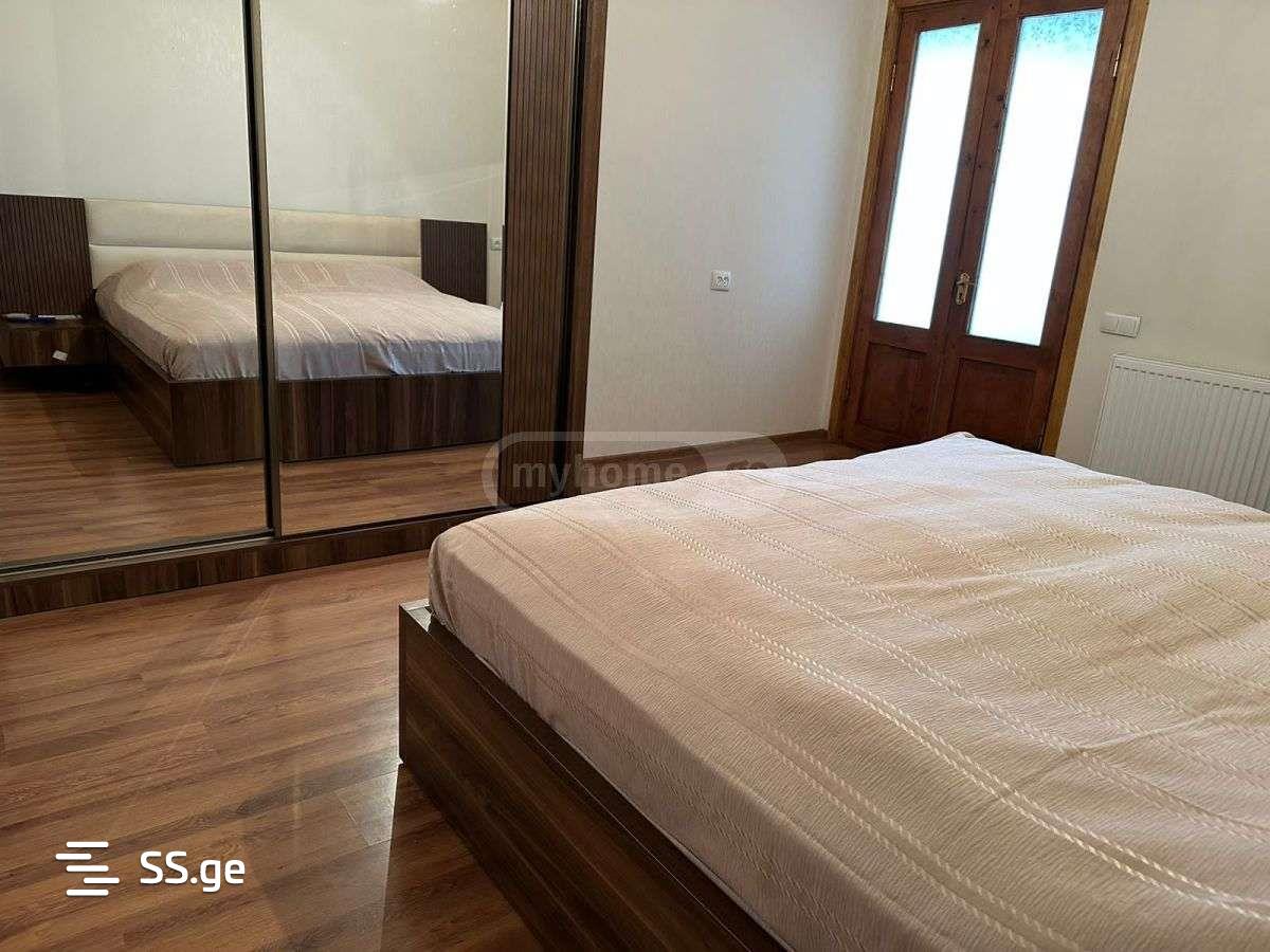 6 Room Private House For Sale view 8