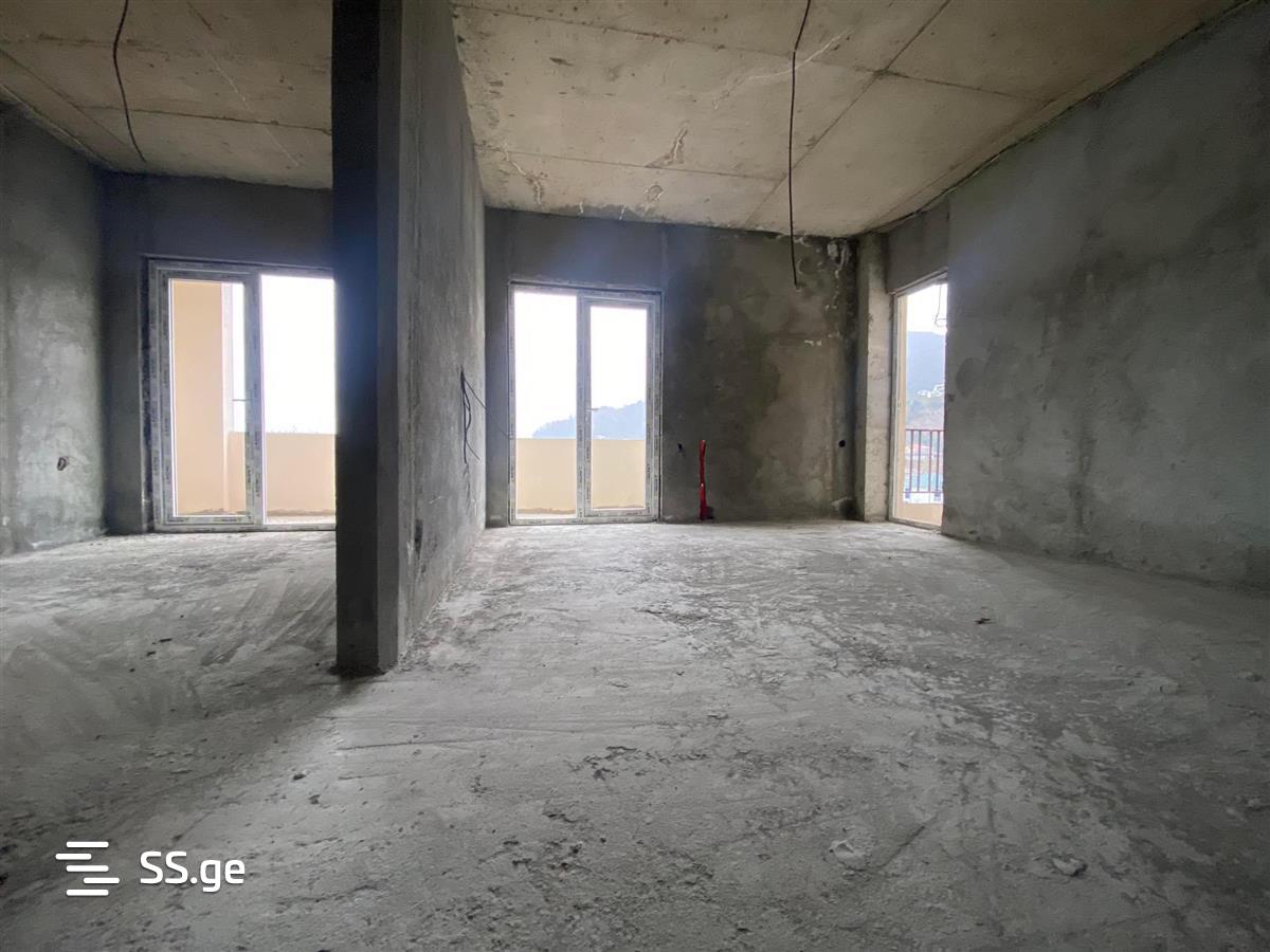3 Room Flat For Sale view 5