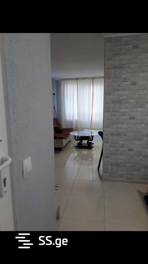 1 Room Flat Daily Rent. Gori view 2