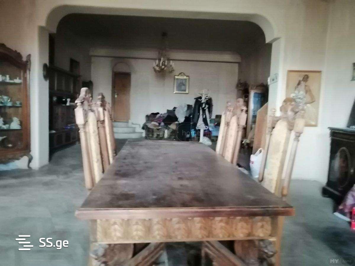 16 Room Private House For Sale view 12