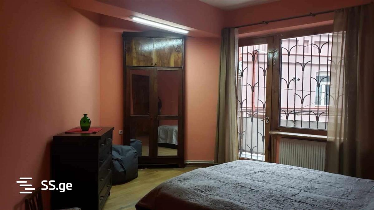 2 Room Flat For Rent. Sololaki view 8