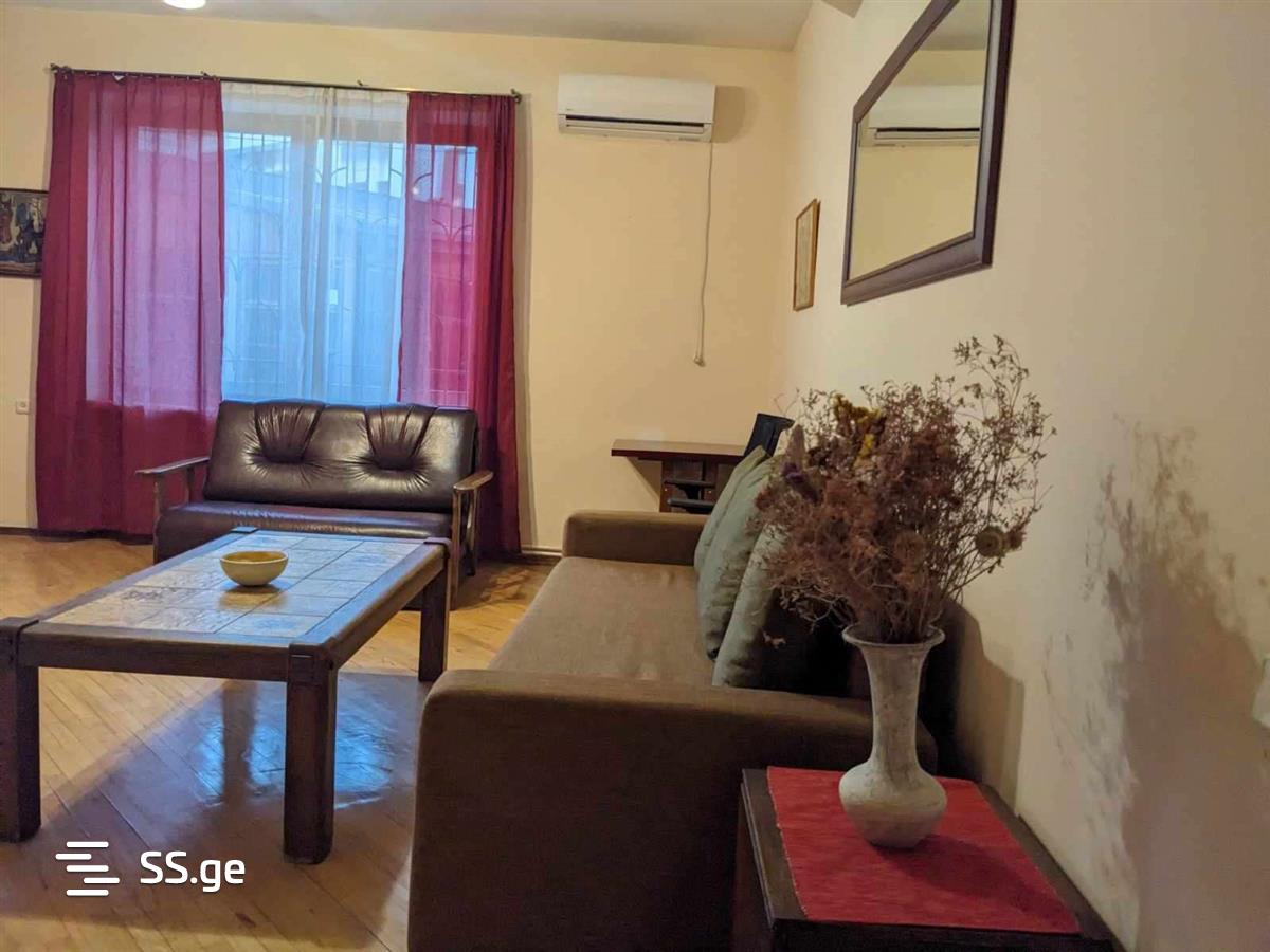 2 Room Flat For Rent. Sololaki view 9