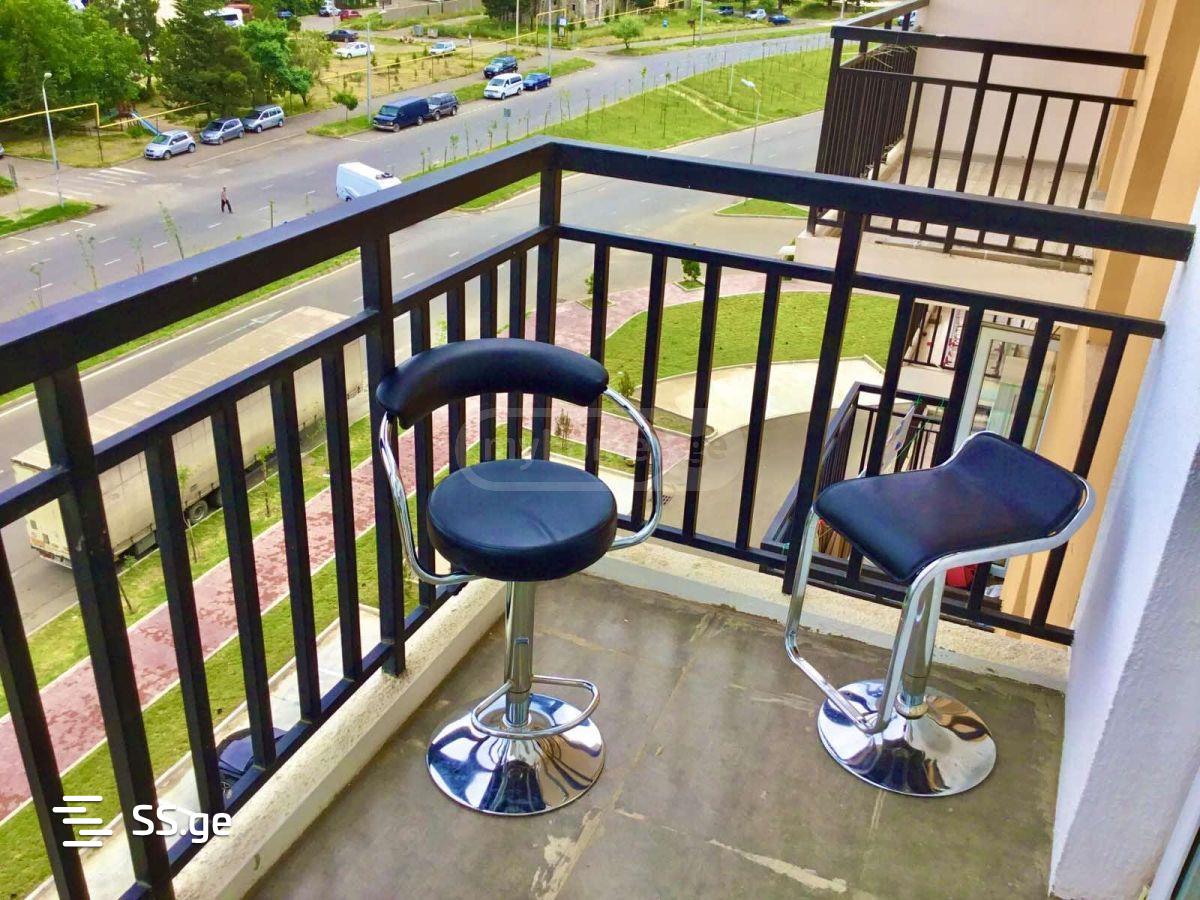 2 Room Flat Daily Rent. Varketili view 9