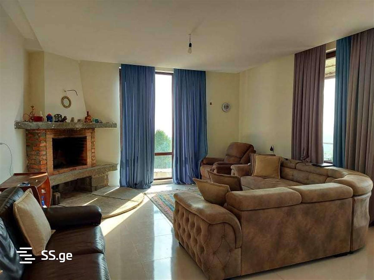 7 Room Private House For Sale view 10
