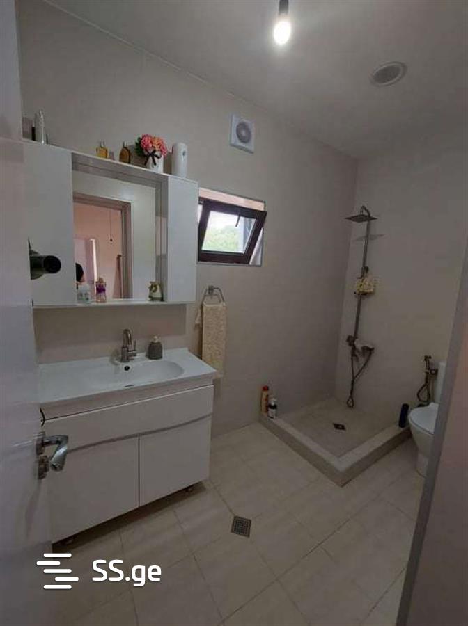 7 Room Private House For Sale view 6