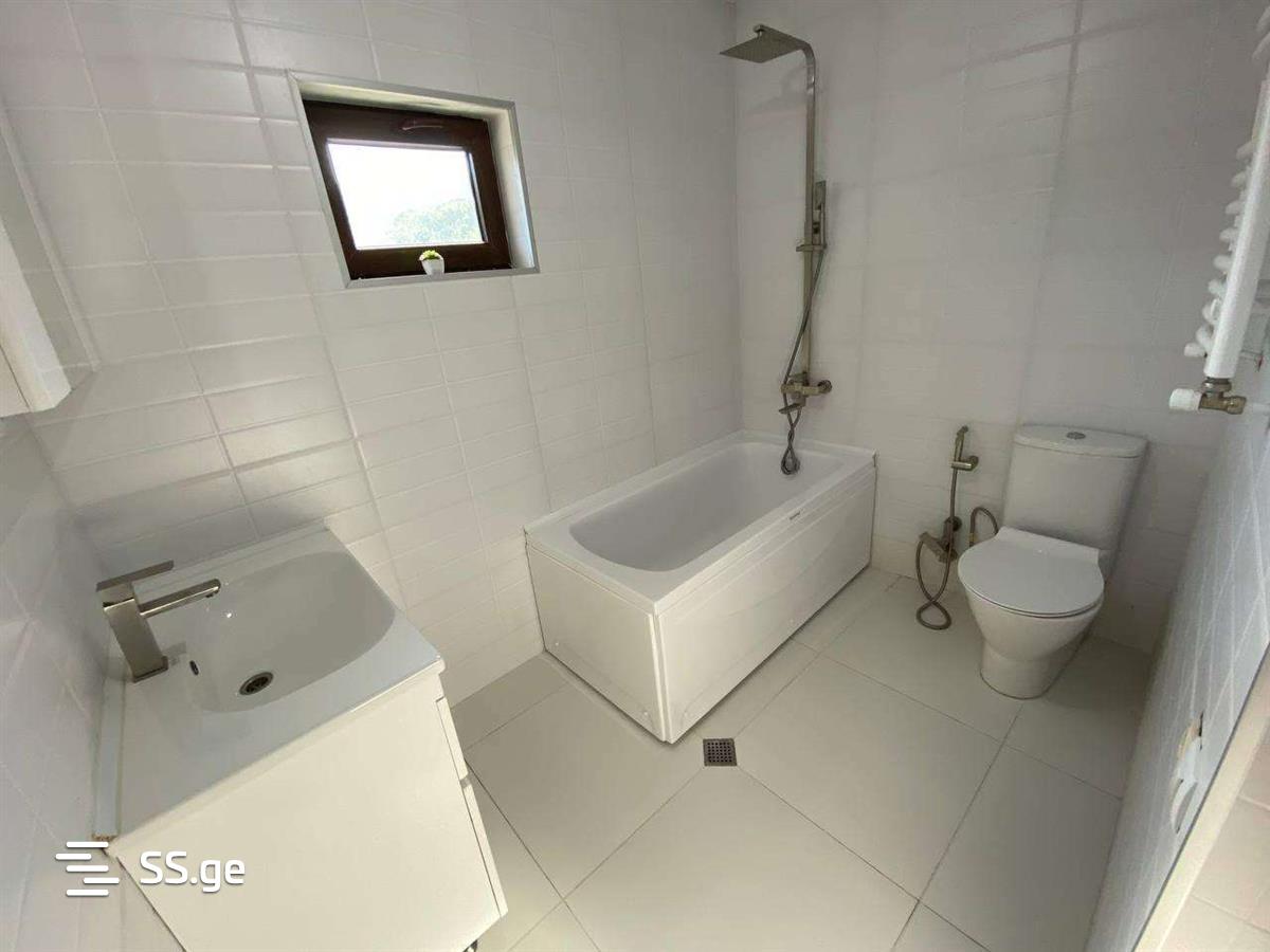 7 Room Private House For Sale view 9