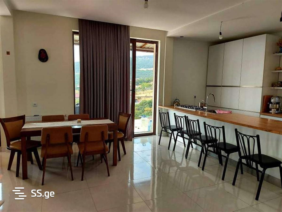 7 Room Private House For Sale view 1