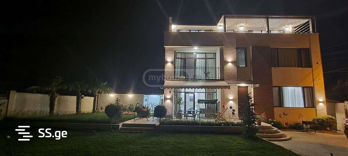 7 Room Private House For Sale view 9