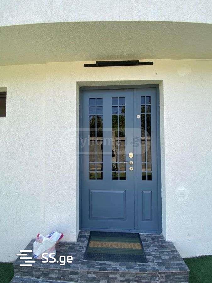 7 Room Private House For Sale view 4