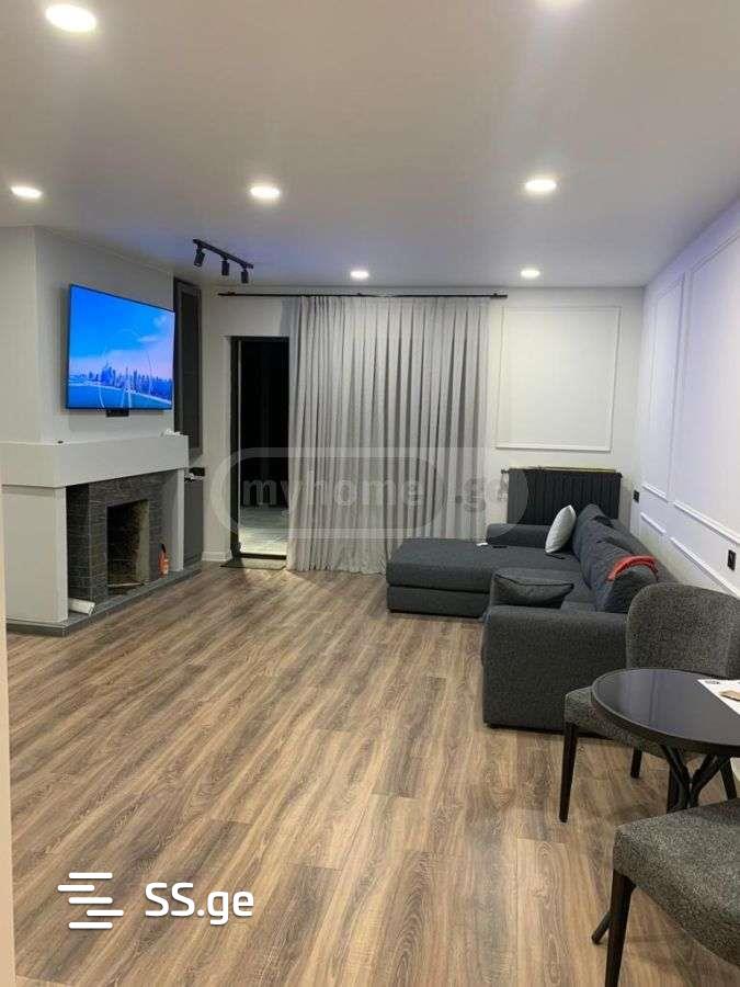 7 Room Private House For Sale view 5