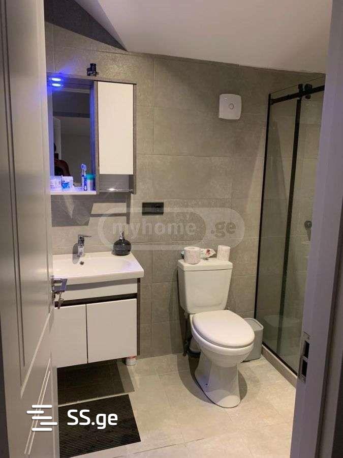 7 Room Private House For Sale view 9
