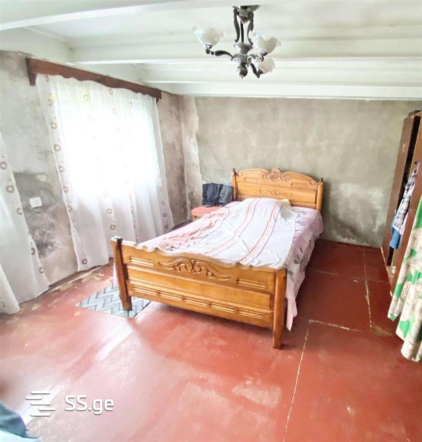 8 Room Private House For Sale view 10