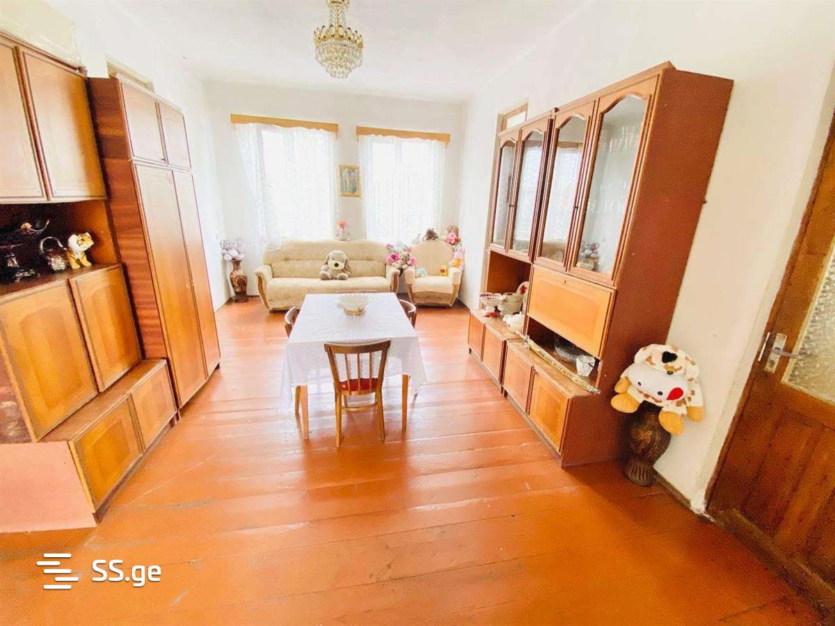 8 Room Private House For Sale view 8