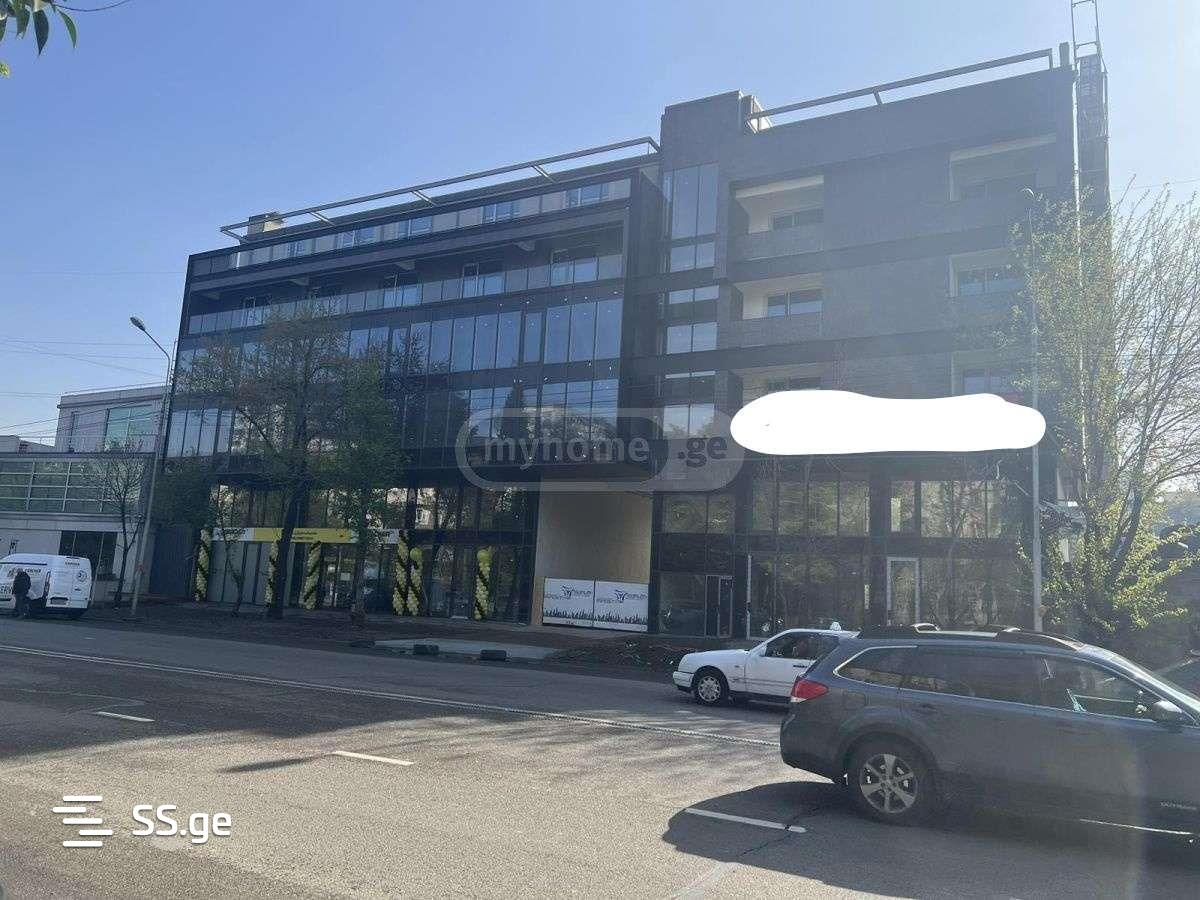 Commercial Space For Rent. Digomi view 1