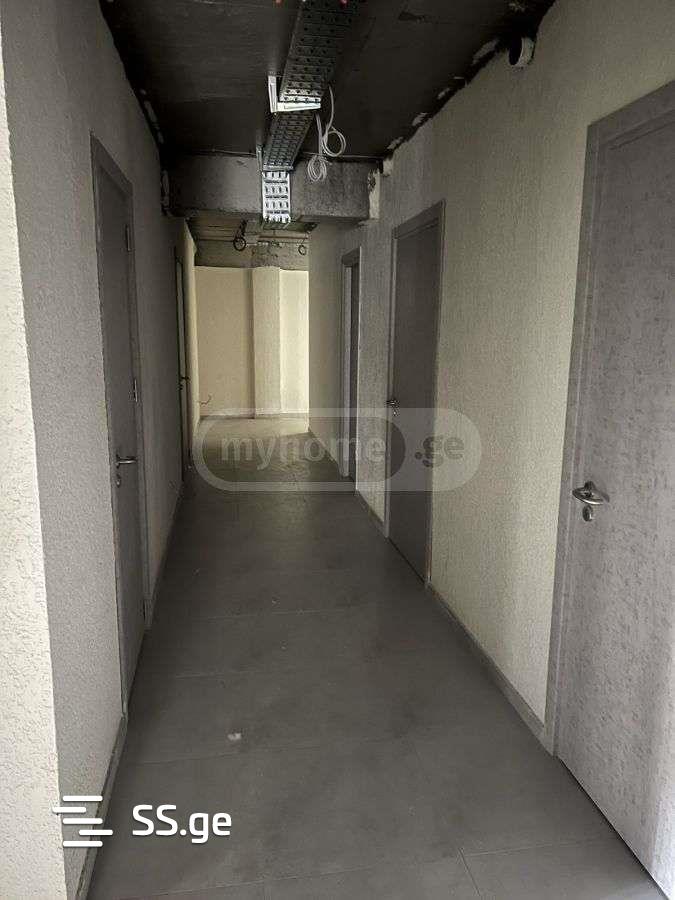 Commercial Space For Rent. Digomi view 3