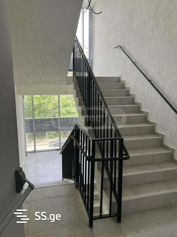 Commercial Space For Rent. Digomi view 6