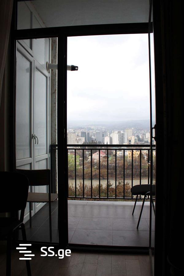 3 Room Flat Daily Rent. Isani view 8