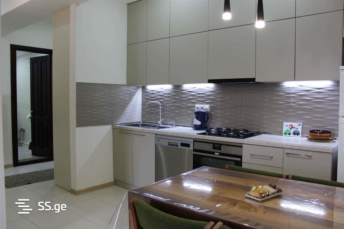 3 Room Flat Daily Rent. Isani view 7