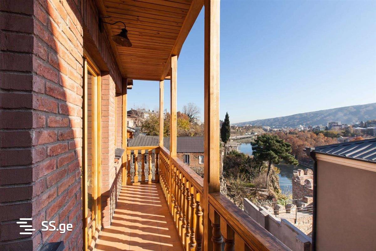5 Room Private House For Sale view 9