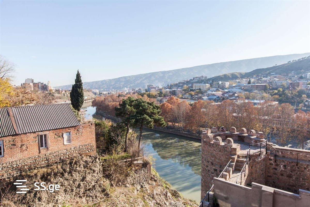 5 Room Private House For Sale view 1