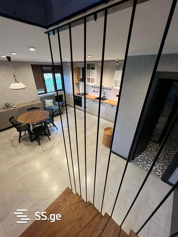 6 Room Private House For Sale view 8