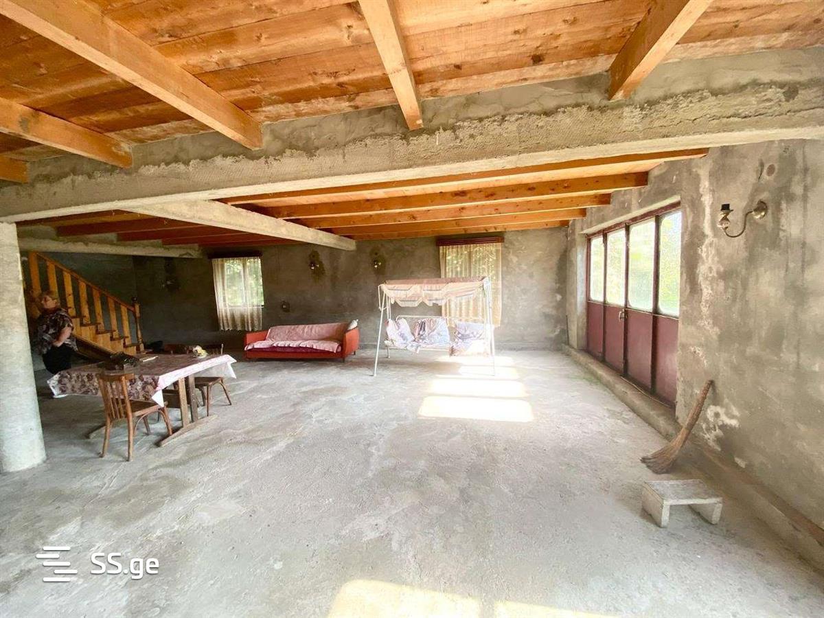 5 Room Private House For Sale view 3