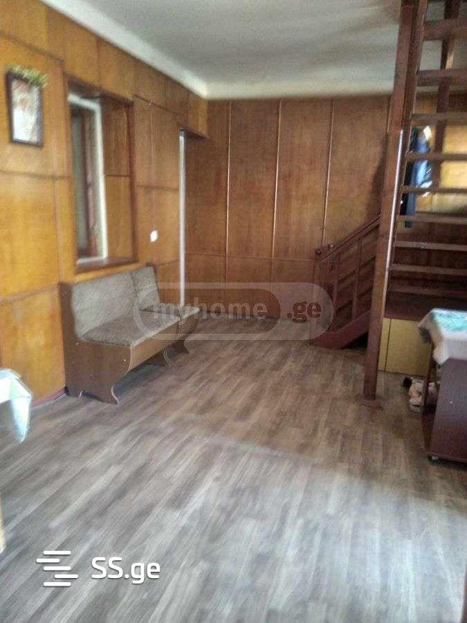 6 Room Private House For Sale view 8