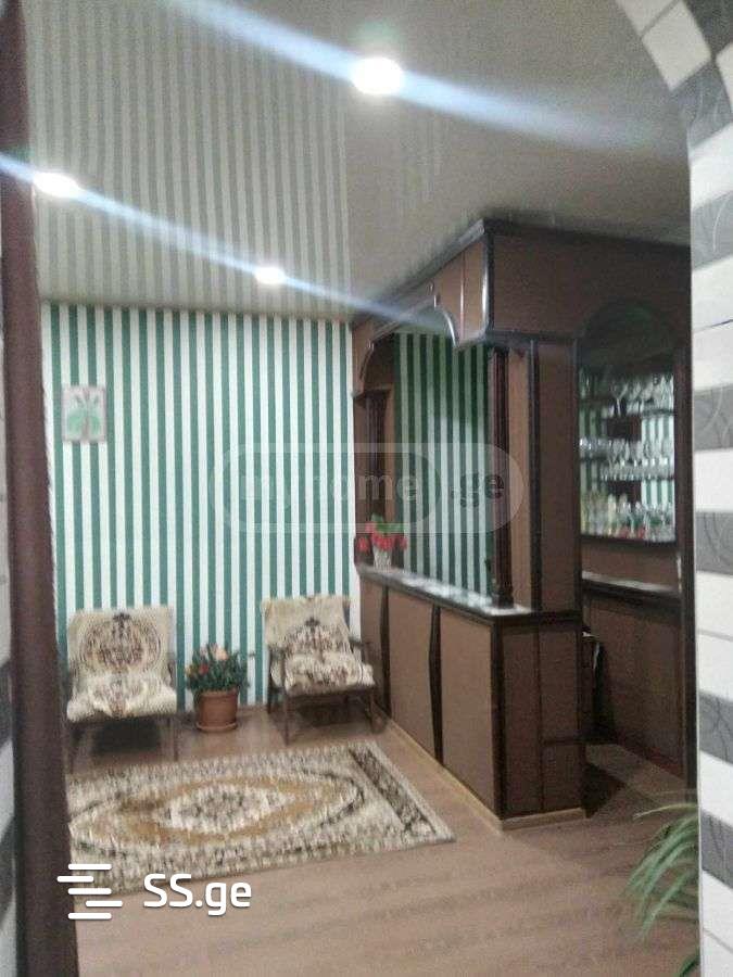 6 Room Private House For Sale view 4