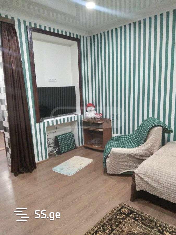 6 Room Private House For Sale view 5