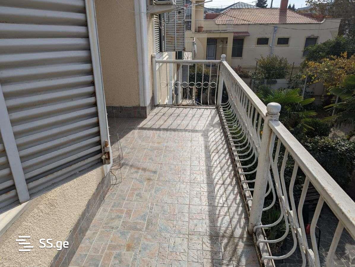 8 Room Private House For Sale view 8