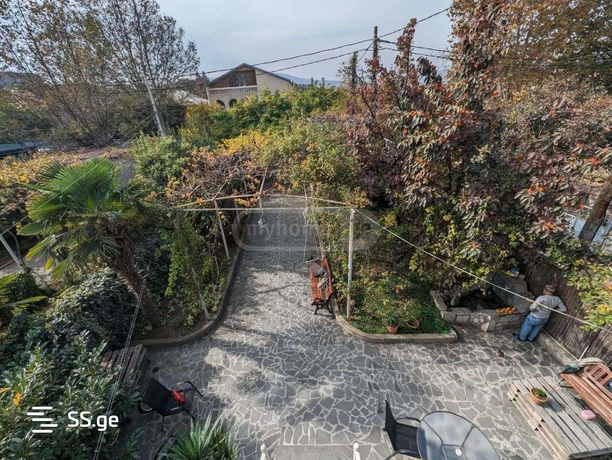 8 Room Private House For Sale view 10